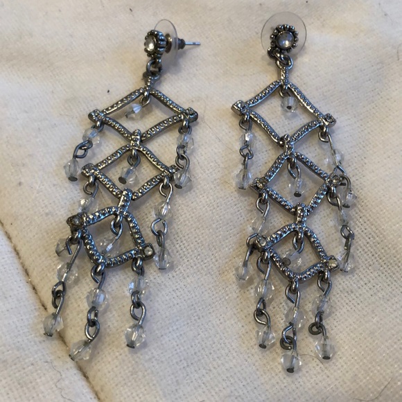 NWOT crystal drop post pierced earrings - Picture 1 of 7